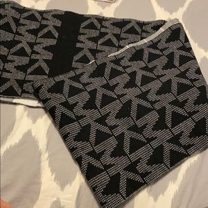 Reversible Scarf